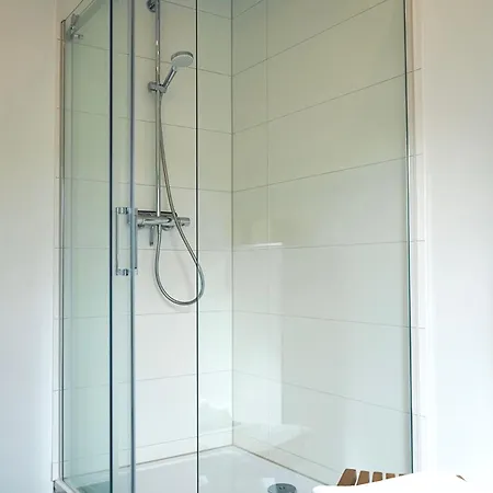 Attraktive- 4 Personen- Waschmaschine-parkplatz Daire *